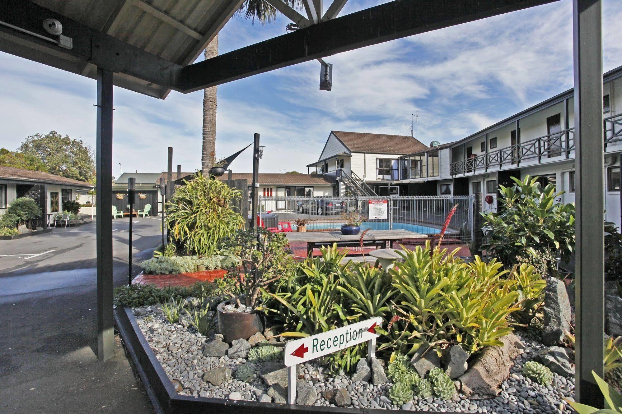 Walton Park Motor Lodge Warkworth Exterior photo