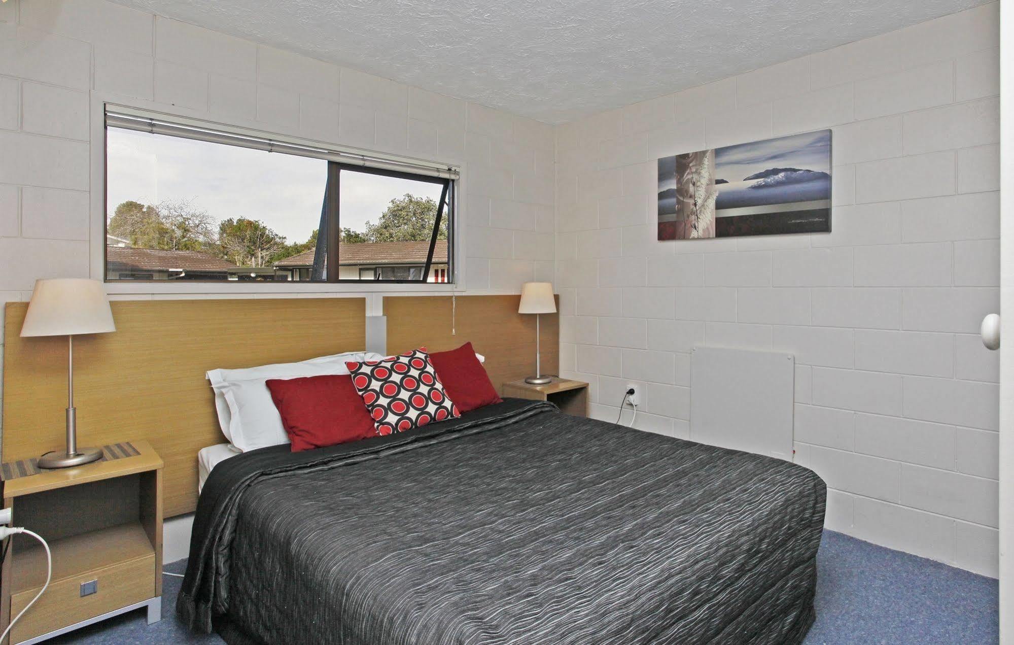 Walton Park Motor Lodge Warkworth Exterior photo