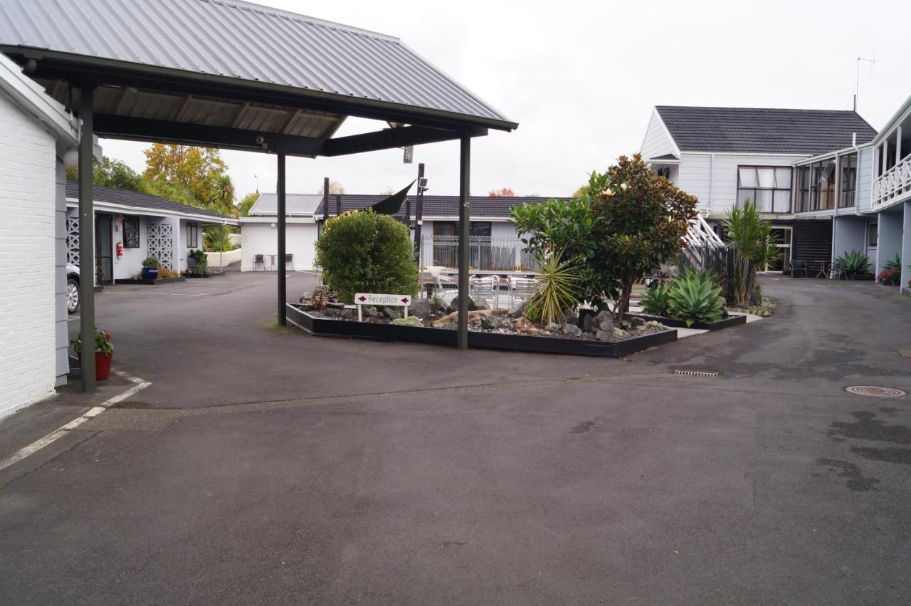 Walton Park Motor Lodge Warkworth Exterior photo